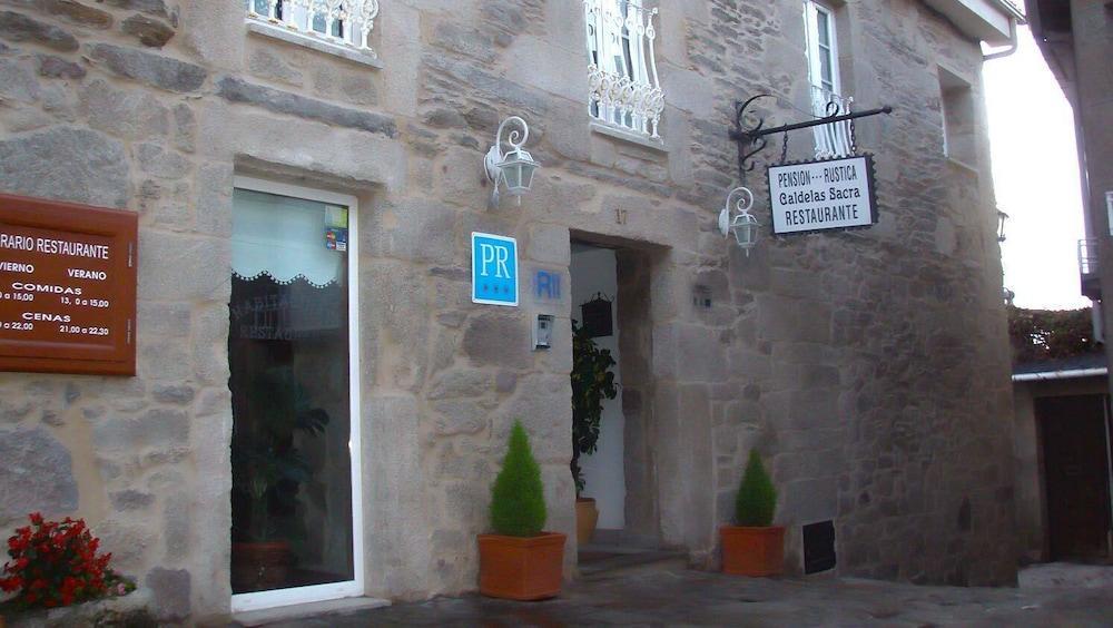 Hotel Caldelas Sacra-Pension Rustica 3 Estrellas Кастро-Кальделас Екстер'єр фото