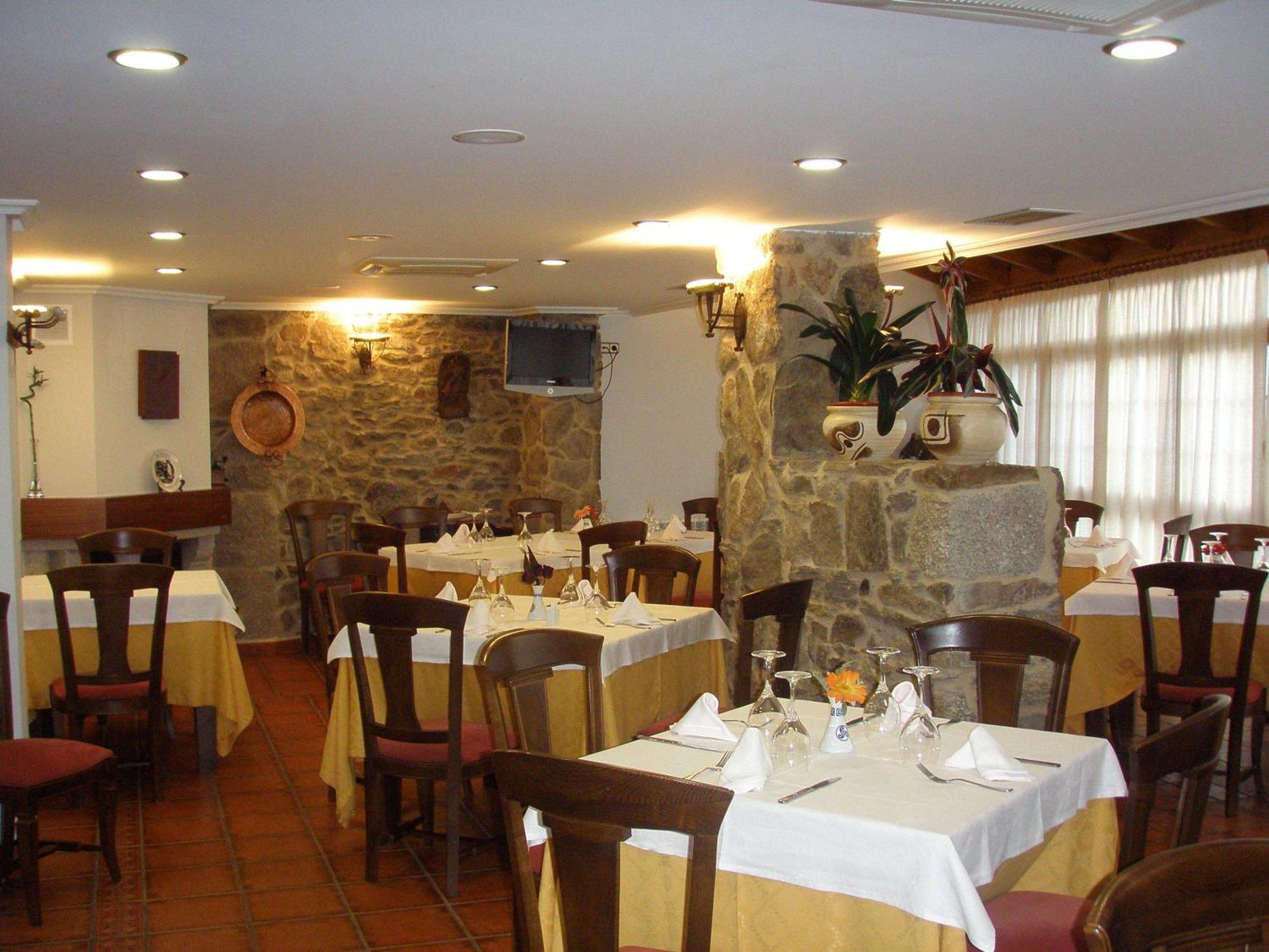 Hotel Caldelas Sacra-Pension Rustica 3 Estrellas Кастро-Кальделас Екстер'єр фото