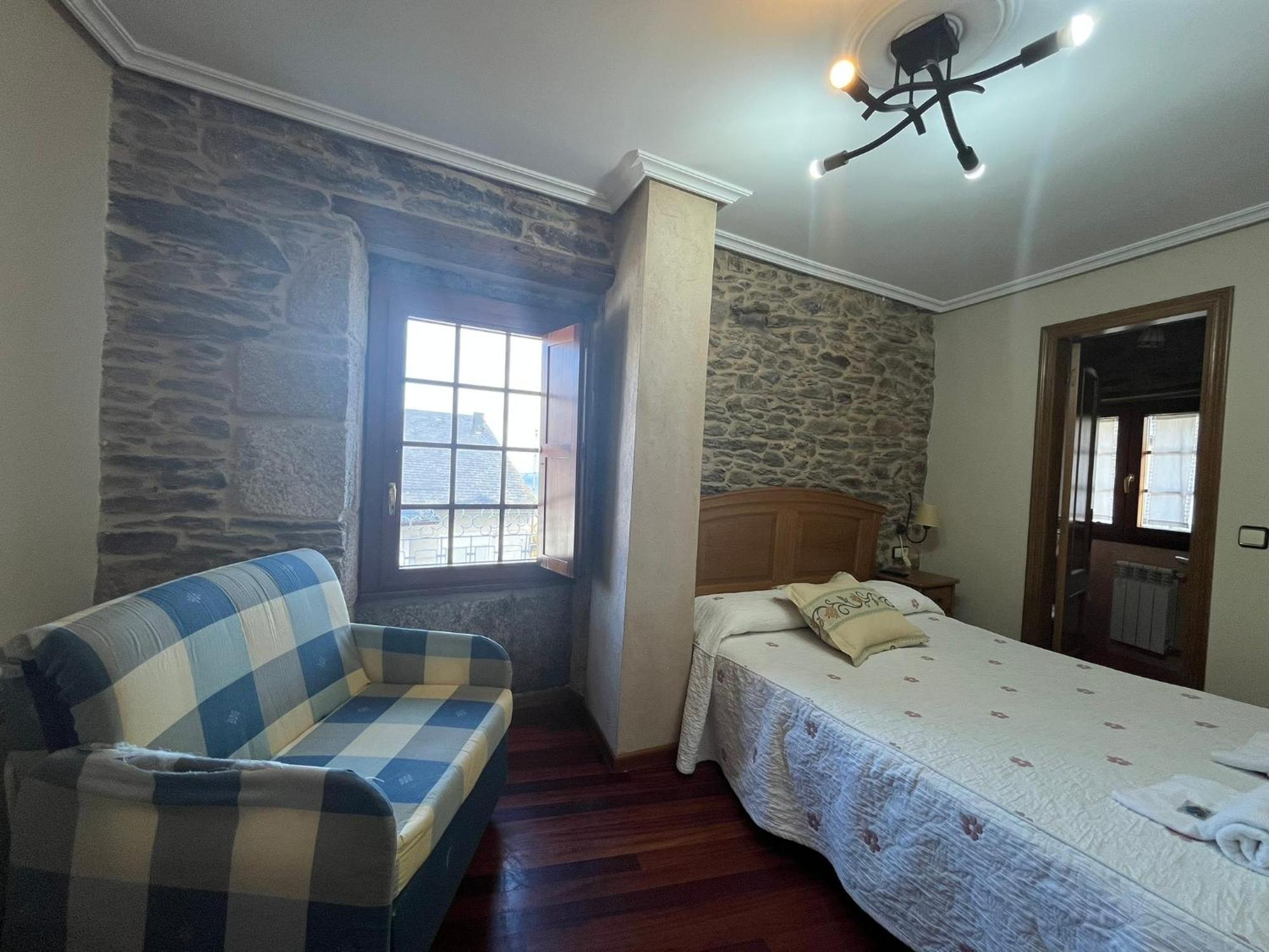Hotel Caldelas Sacra-Pension Rustica 3 Estrellas Кастро-Кальделас Екстер'єр фото