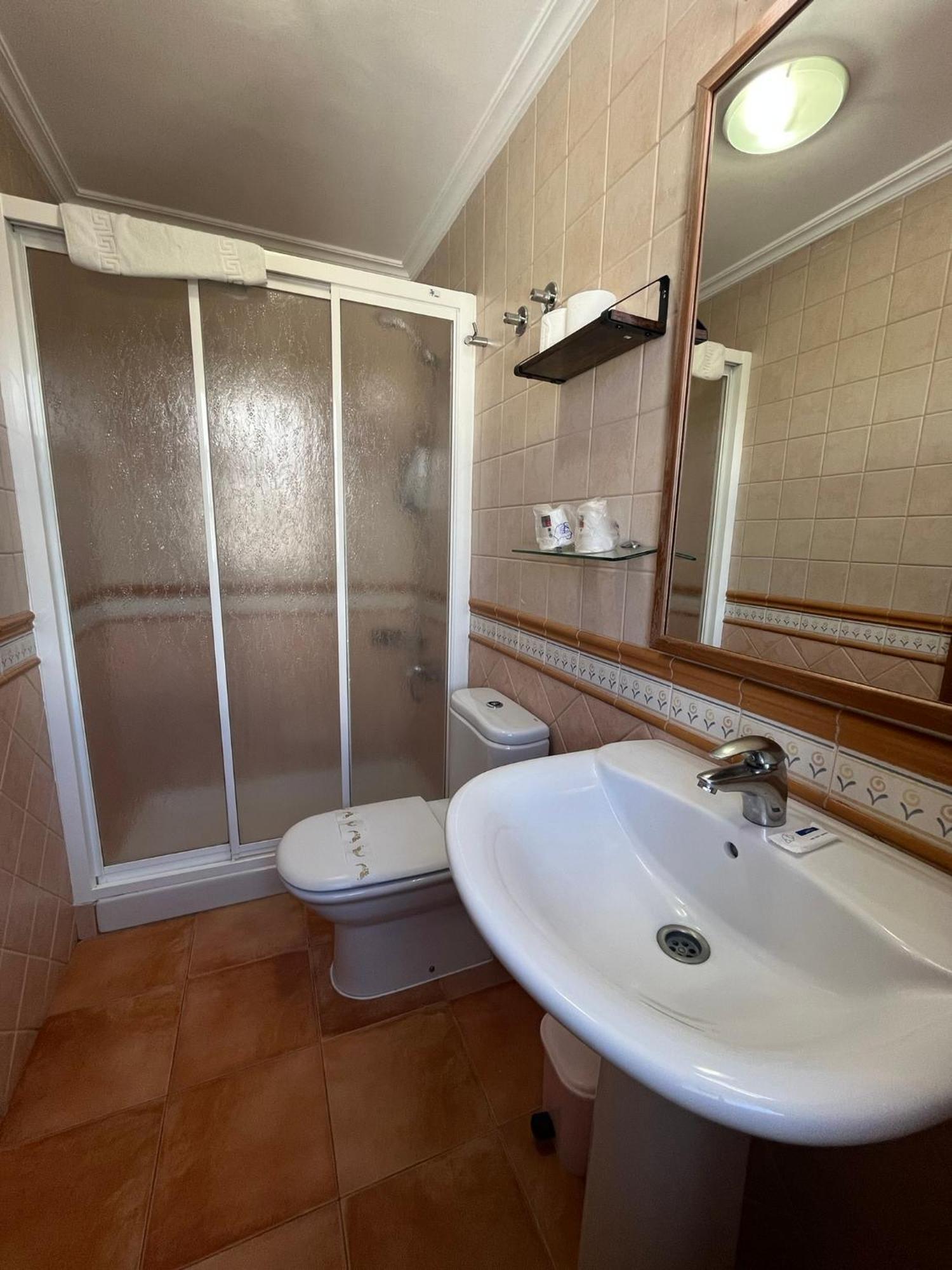 Hotel Caldelas Sacra-Pension Rustica 3 Estrellas Кастро-Кальделас Екстер'єр фото