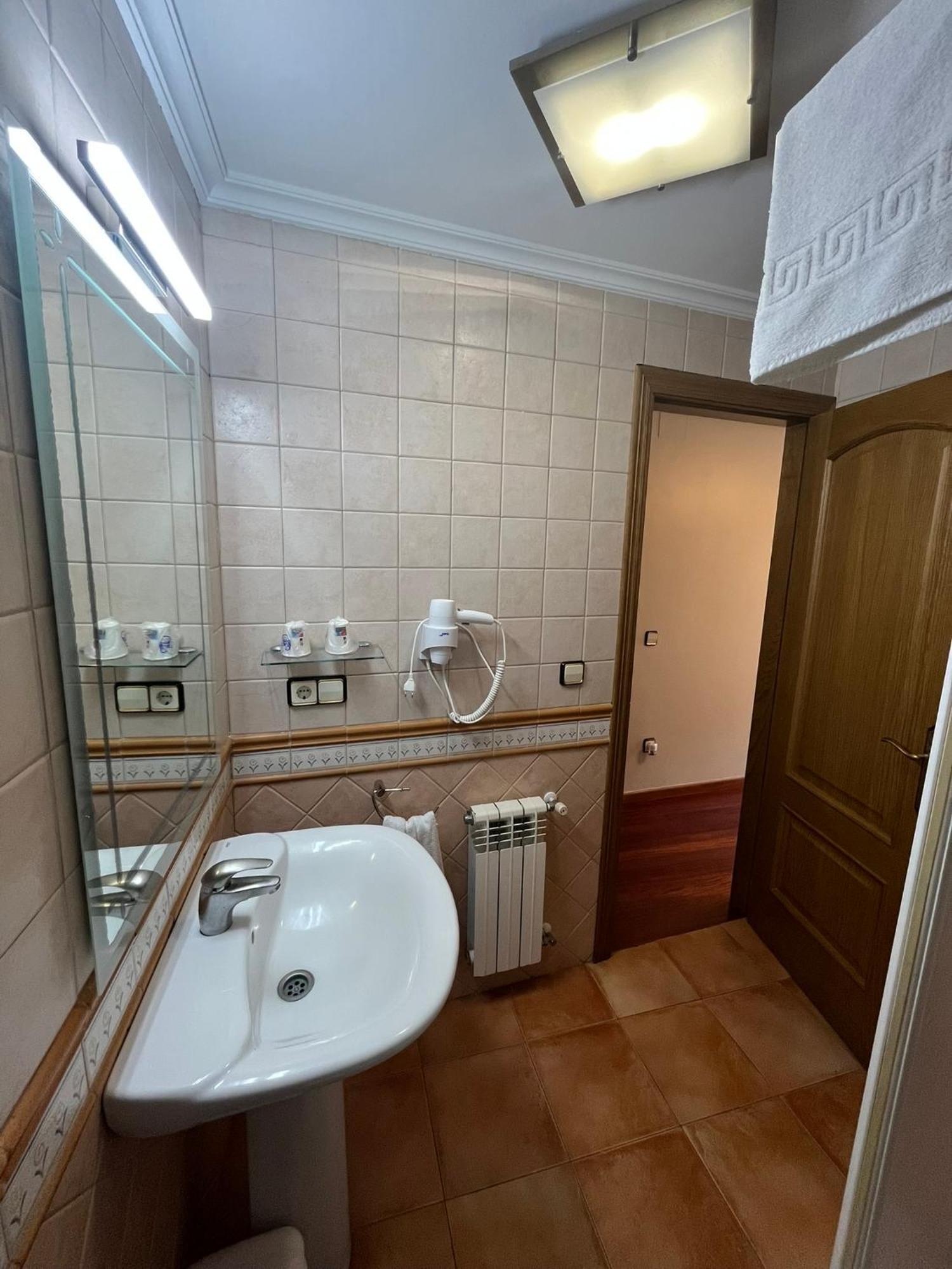Hotel Caldelas Sacra-Pension Rustica 3 Estrellas Кастро-Кальделас Екстер'єр фото