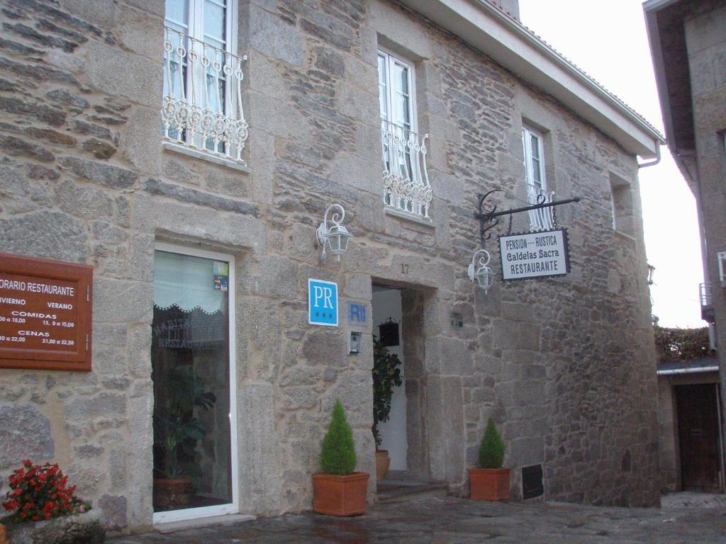 Hotel Caldelas Sacra-Pension Rustica 3 Estrellas Кастро-Кальделас Екстер'єр фото